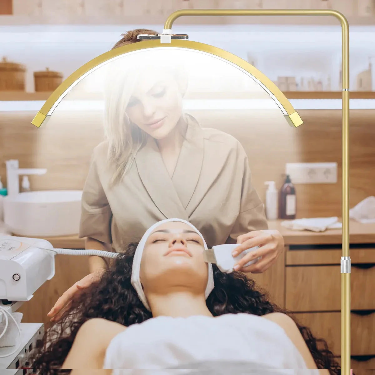 LED Half Moon Light – Professional Wall-Mount Lighting for Salons & Clinics